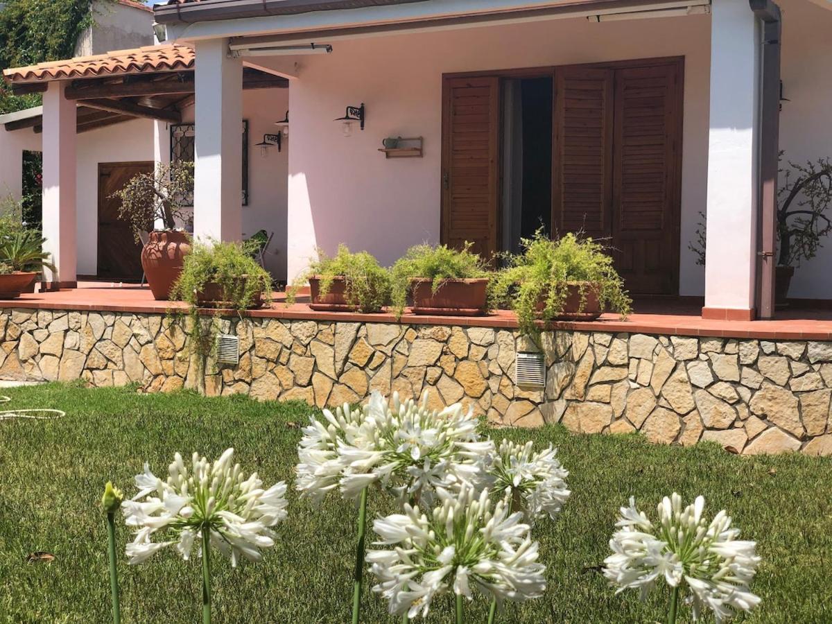 Le Tre Palme Villa Fontane Bianche Dış mekan fotoğraf