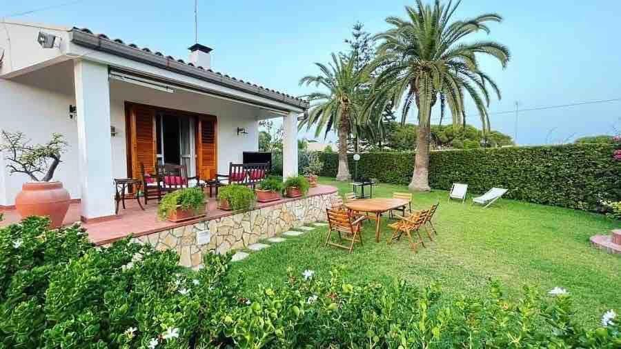 Le Tre Palme Villa Fontane Bianche Dış mekan fotoğraf
